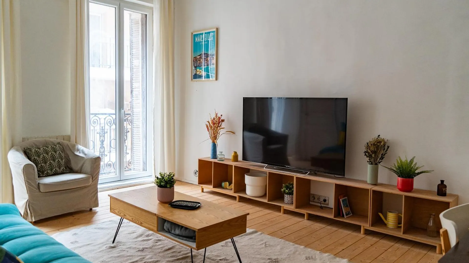Julien - Gare St Charles - Cours Julien Apartment Marseille
